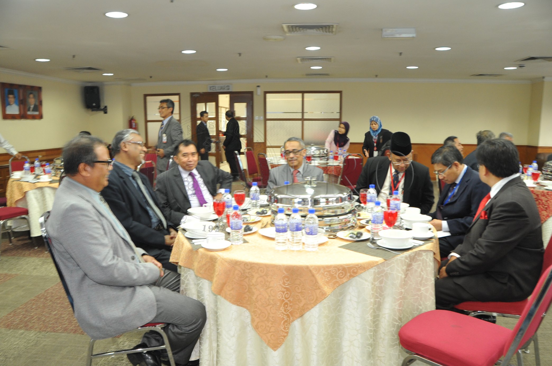 PRO 14 37 MARA PRO 4665